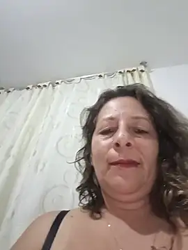 Snapshot of Nikki_milf69 chatting on 06/13/26, 06:00 Nikki milf69 online show from 06/13/26, 06:00