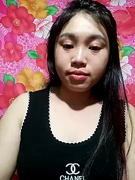 Snapshot of _YouAreMySunShine_ chatting on 05/13/26, 02:58 YouAreMySunShine online show from 05/13/26, 02:58