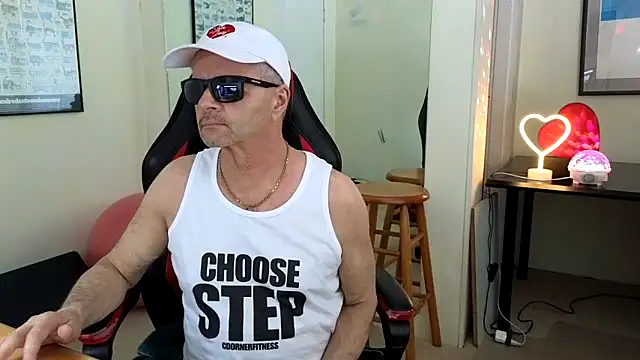 hotdadbod online show from 03/03/25, 09:26