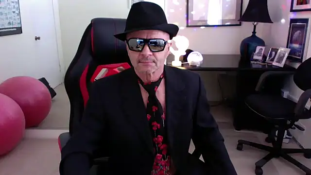 hotdadbod online show from 03/09/25, 08:52