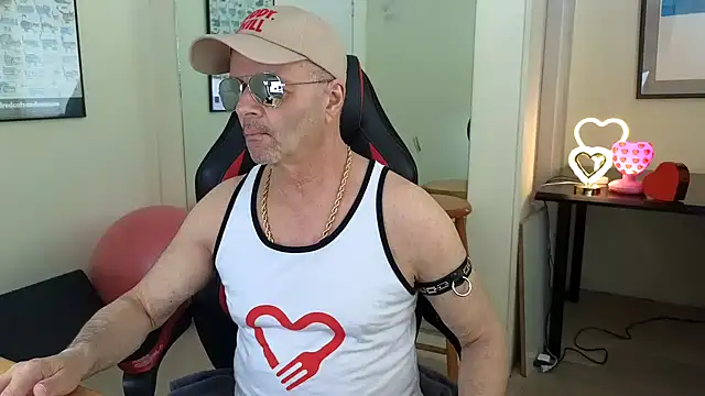 hotdadbod online show from 03/16/25, 08:21