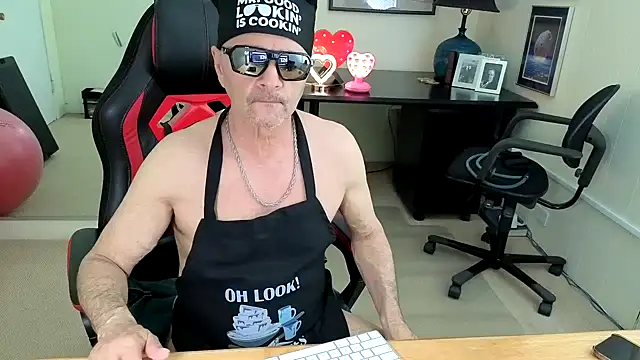 hotdadbod online show from 09/18/25, 08:44