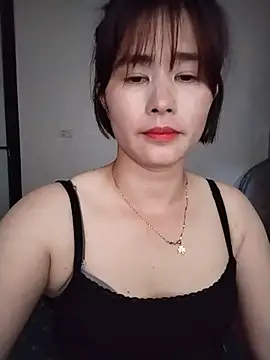 Snapshot of se-xy12 chatting on 05/16/26, 11:20 se-xy12 online show from 05/16/26, 11:20