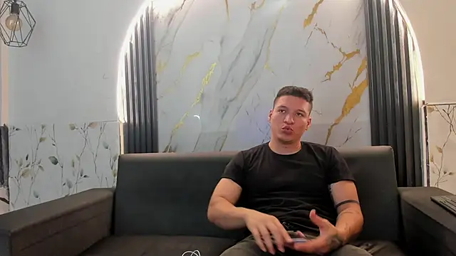 lucassimone  online show from 06/02/26, 05:59
