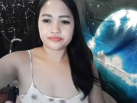 Snapshot of Cute4cumm chatting on 06/11/26, 02:04 Cute4cumm online show from 06/11/26, 02:04
