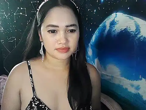 Snapshot of Cute4cumm chatting on 07/23/26, 06:11 Cute4cumm online show from 07/23/26, 06:11