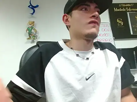 andylol330 online show from 07/11/26, 07:44