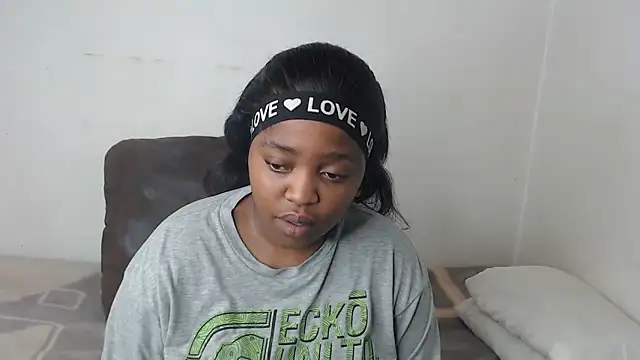 African Busty online show from 06/23/26, 07:06
