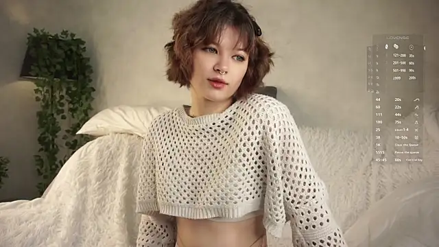 AlesiaPeasel online show from 07/18/26, 11:19