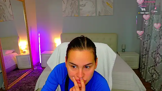BabyyGirll  online show from 06/08/26, 03:18
