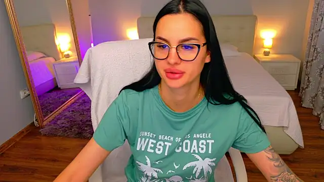 BabyyGirll  online show from 07/17/26, 04:41