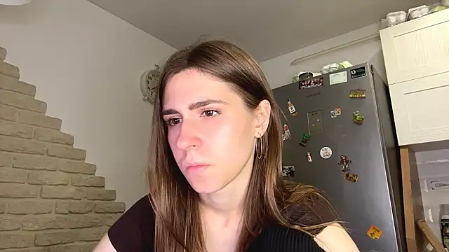 Snapshot of ZaraGuyette chatting on 05/17/26, 11:12 ZaraGuyette online show from 05/17/26, 11:12