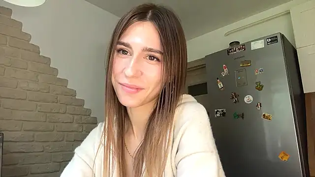 ZaraGuyette online show from 07/07/26, 07:23