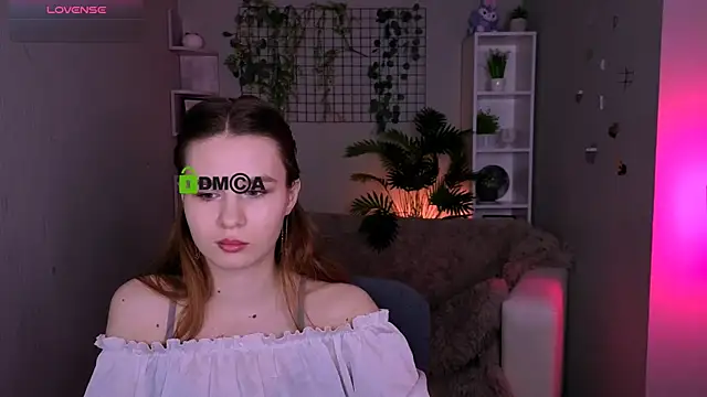 Snapshot of angie_foxy1 chatting on 06/11/26, 07:12 angie foxy1 online show from 06/11/26, 07:12