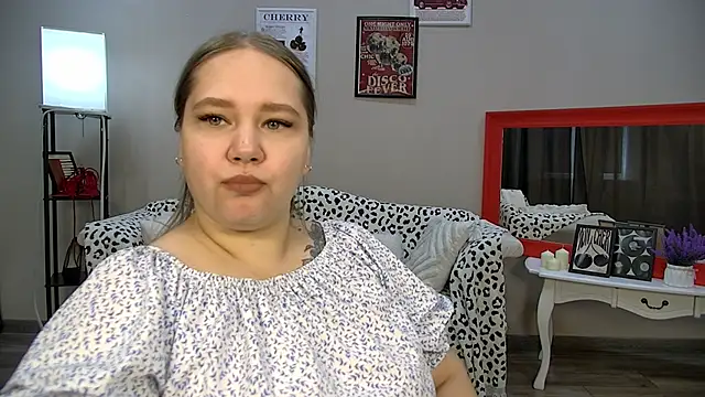 Snapshot of DianaKristol chatting on 06/09/26, 06:14 DianaKristol online show from 06/09/26, 06:14