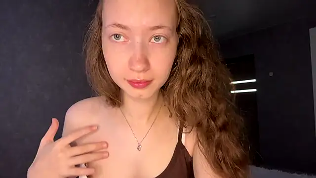 Emily Mur  online show from 07/21/26, 05:10