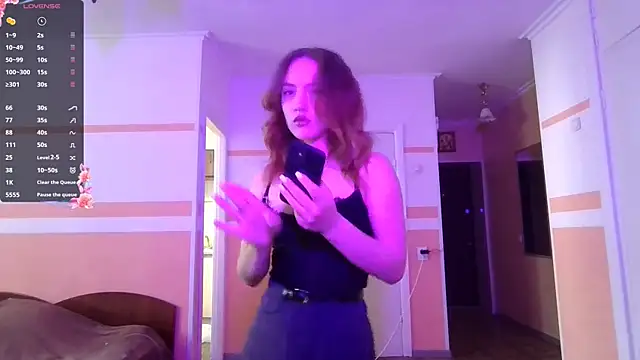 JulianeHedgpeth online show from 06/01/26, 11:23
