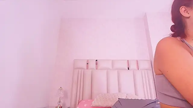 mia velvett  online show from 07/23/26, 11:52