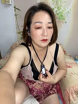 Snapshot of Ruyier chatting on 06/12/26, 04:06 Ruyier online show from 06/12/26, 04:06