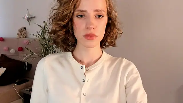 Snapshot of imogensy chatting on 05/30/26, 02:14 imogensy online show from 05/30/26, 02:14