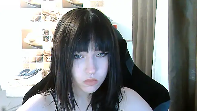 NoirEva online show from 06/17/26, 04:52