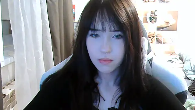 NoirEva online show from 07/10/26, 06:21