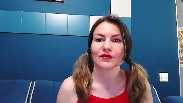 Snapshot of Margarett chatting on 05/17/26, 04:47 Margarett online show from 05/17/26, 04:47
