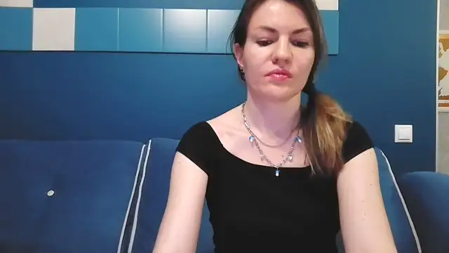 Snapshot of Margarett chatting on 06/02/26, 05:37 Margarett online show from 06/02/26, 05:37