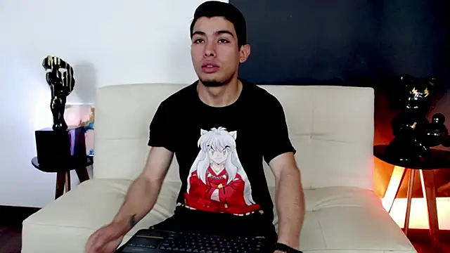 Snapshot of juancho_wild chatting on 06/05/26, 12:11 juancho wild online show from 06/05/26, 12:11