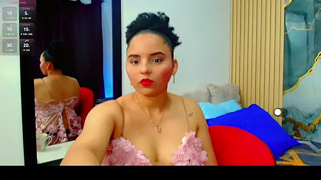 Snapshot of Sol__Latina chatting on 06/04/26, 03:34 Sol Latina online show from 06/04/26, 03:34