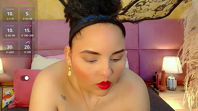 Snapshot of Sol__Latina chatting on 06/06/26, 04:50 Sol Latina online show from 06/06/26, 04:50