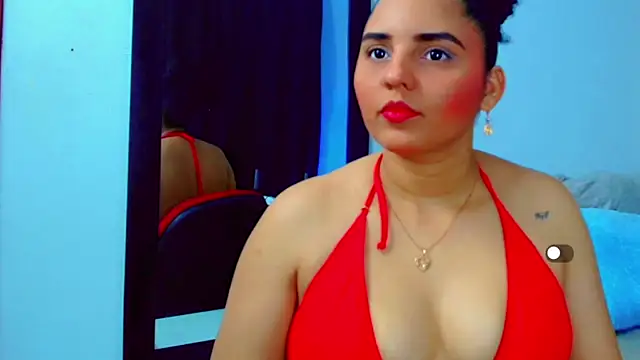 Snapshot of Sol__Latina chatting on 06/07/26, 02:59 Sol Latina online show from 06/07/26, 02:59