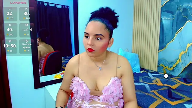 Snapshot of Sol__Latina chatting on 06/09/26, 03:51 Sol Latina online show from 06/09/26, 03:51