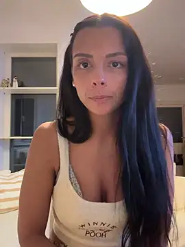 Snapshot of SweetLillySugar_ chatting on 06/17/26, 10:54 SweetLillySugar online show from 06/17/26, 10:54