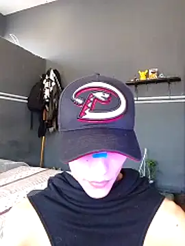 Snapshot of maxwell_crazy1 chatting on 06/04/26, 08:37 maxwell crazy1 online show from 06/04/26, 08:37
