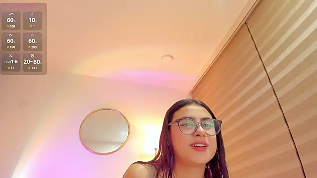 imsofia dy online show from 06/15/26, 12:13
