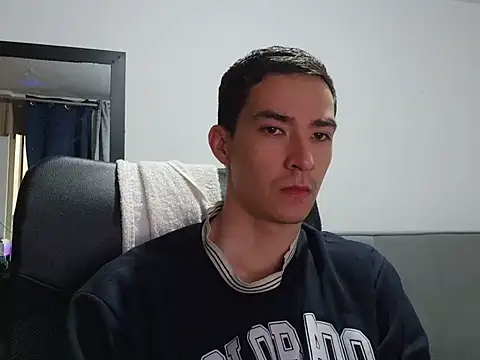 Snapshot of Dan_Hottie chatting on 06/05/26, 07:08 Dan Hottie online show from 06/05/26, 07:08