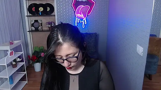 Nicolle silva online show from 07/28/26, 11:39