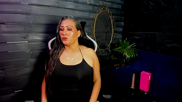 Victoria kyler online show from 07/27/26, 01:23