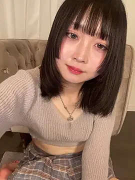Snapshot of yu_nya chatting on 05/17/26, 05:49 yu nya online show from 05/17/26, 05:49
