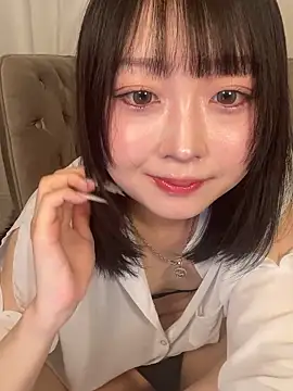 Snapshot of yu_nya chatting on 05/20/26, 04:18 yu nya online show from 05/20/26, 04:18