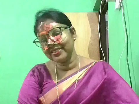 Snapshot of Kavya17 chatting on 06/05/26, 06:13 Kavya17 online show from 06/05/26, 06:13