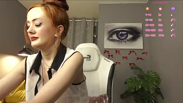 Snapshot of Megany chatting on 02/24/26, 03:26 Megany online show from 02/24/26, 03:26