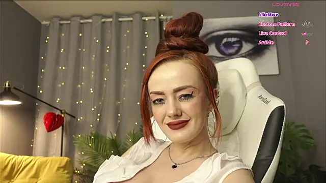 Snapshot of Megany chatting on 04/14/26, 03:01 Megany online show from 04/14/26, 03:01