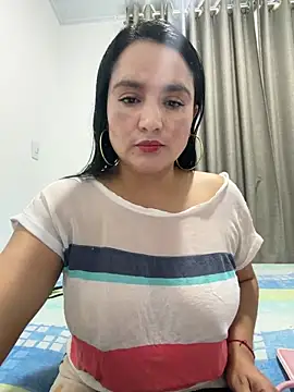 rousee69  online show from 06/05/26, 10:48