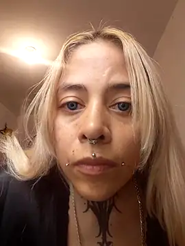 Snapshot of sofigirlgold chatting on 05/31/26, 06:09 sofigirlgold online show from 05/31/26, 06:09