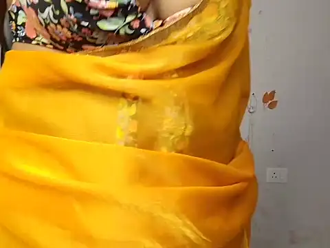 Yalinaa07 online show from 05/16/26, 05:37
