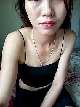 Snapshot of Suly-sweet chatting on 06/11/26, 12:32 Suly-sweet online show from 06/11/26, 12:32