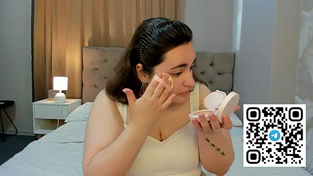 Ayleen Gece online show from 06/01/26, 03:08
