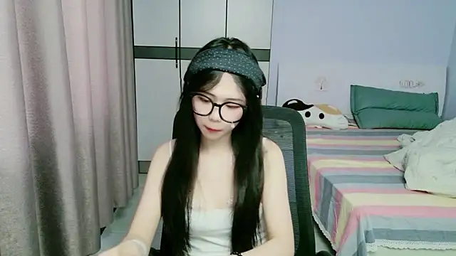 Snapshot of xiaoxiaoyu030 chatting on 05/31/26, 09:38 xiaoxiaoyu030 online show from 05/31/26, 09:38